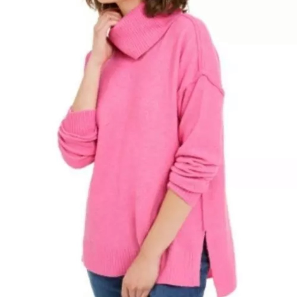 Bar iii NWT pink turtleneck sweater